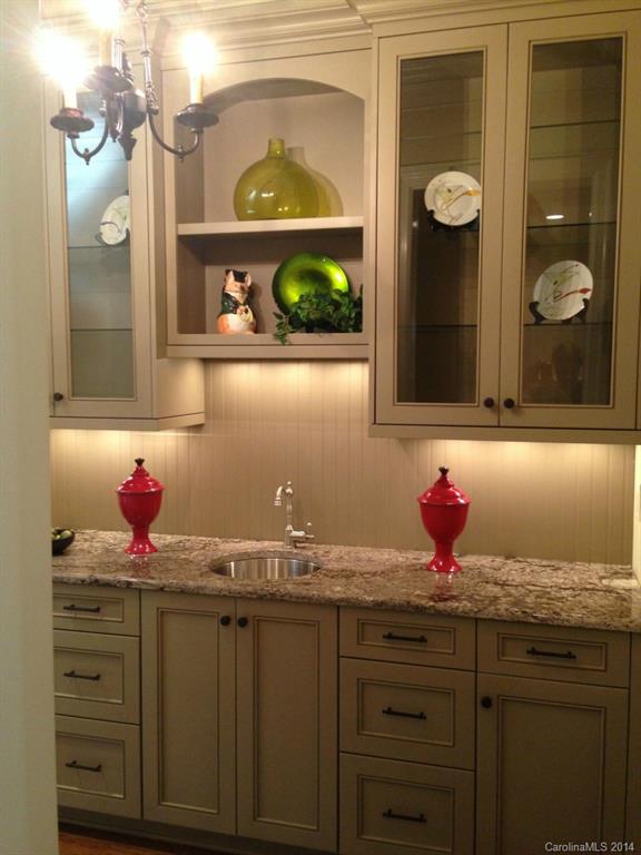 Jordan Manor - Residential