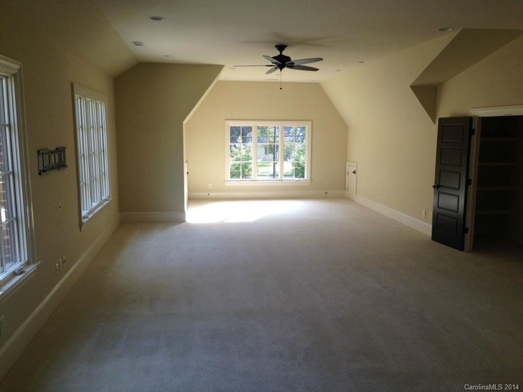 Jordan Manor - Residential