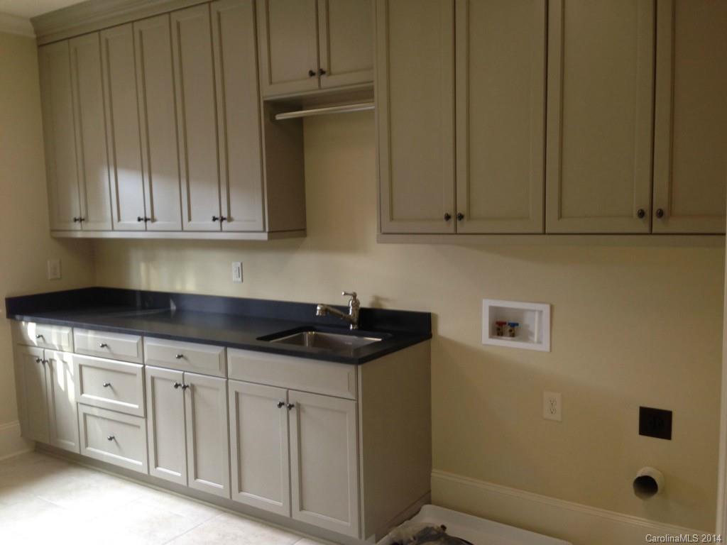 Jordan Manor - Residential