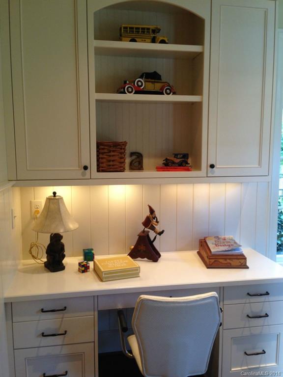 Jordan Manor - Residential