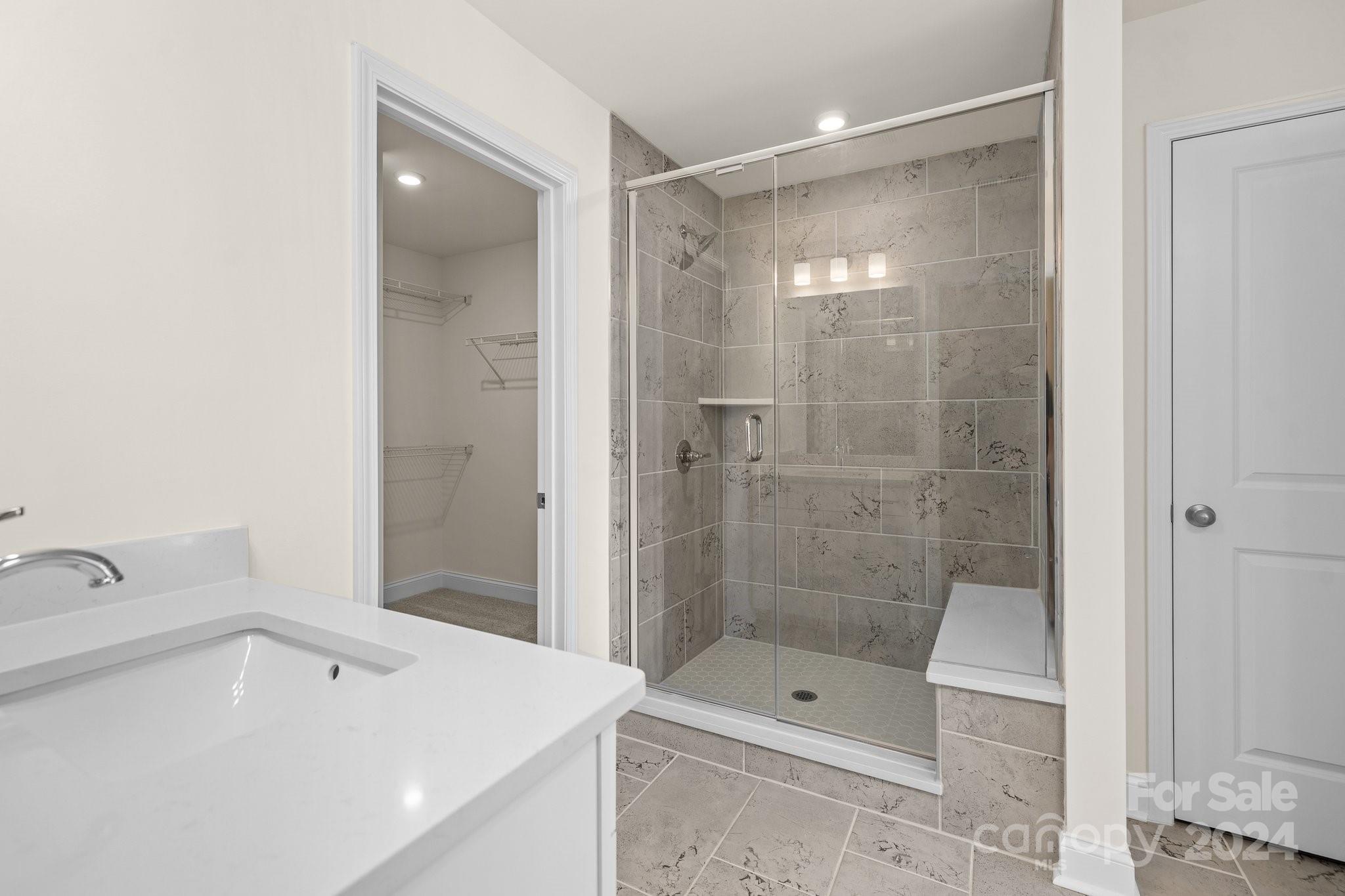 Lakeside Glen - Residential