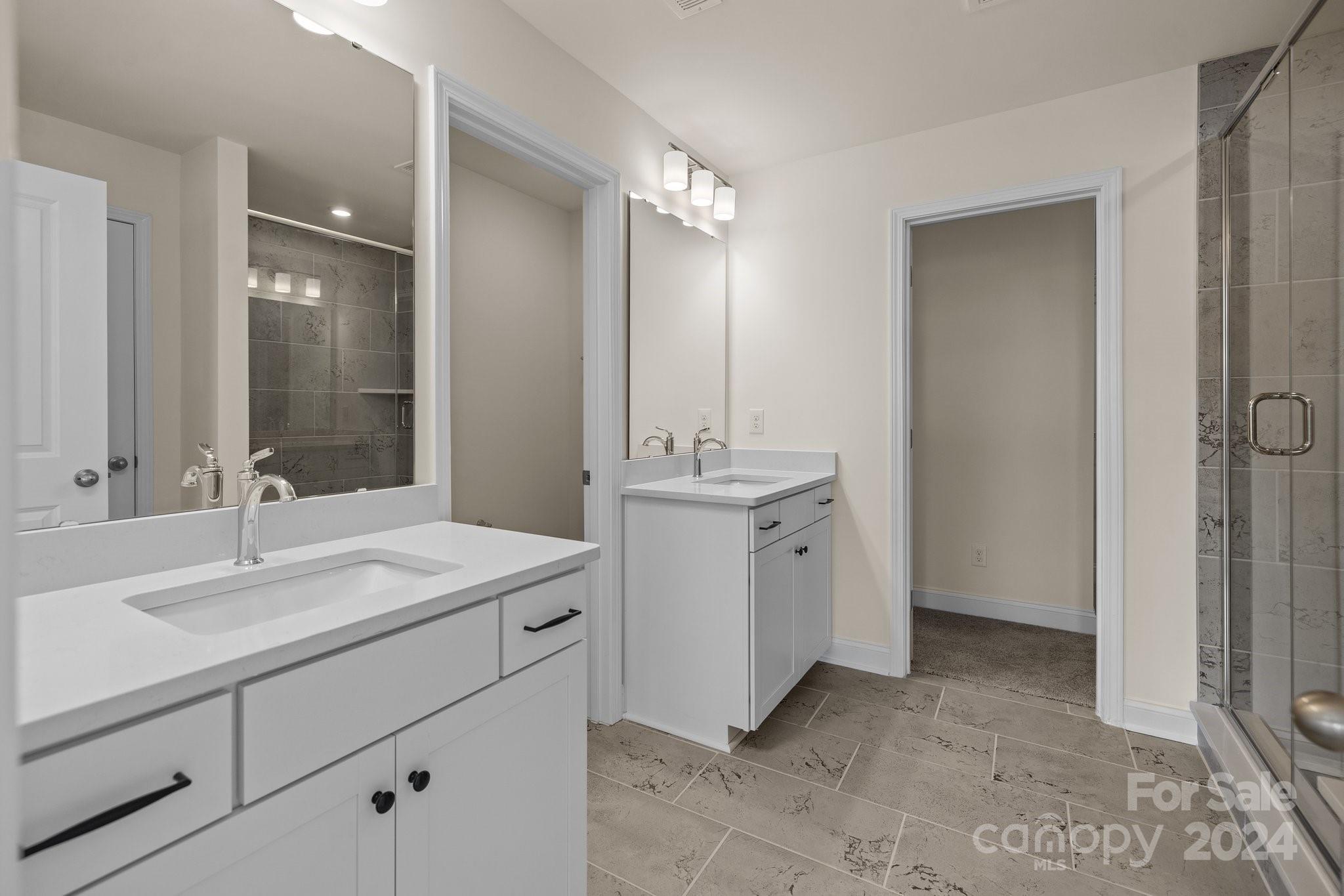 Lakeside Glen - Residential