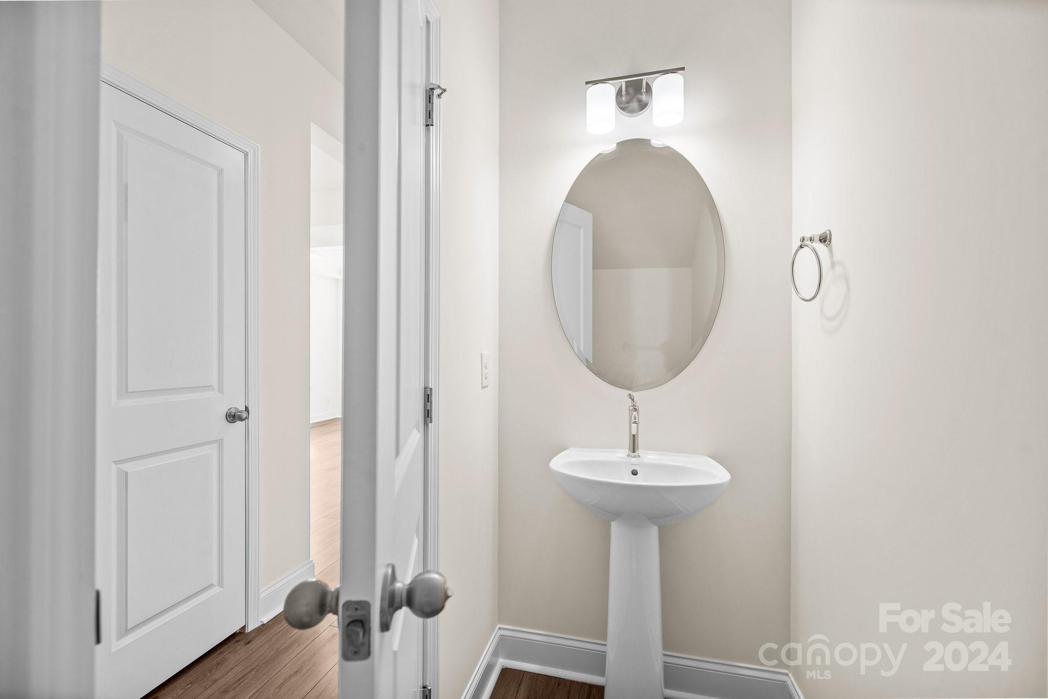 Lakeside Glen - Residential