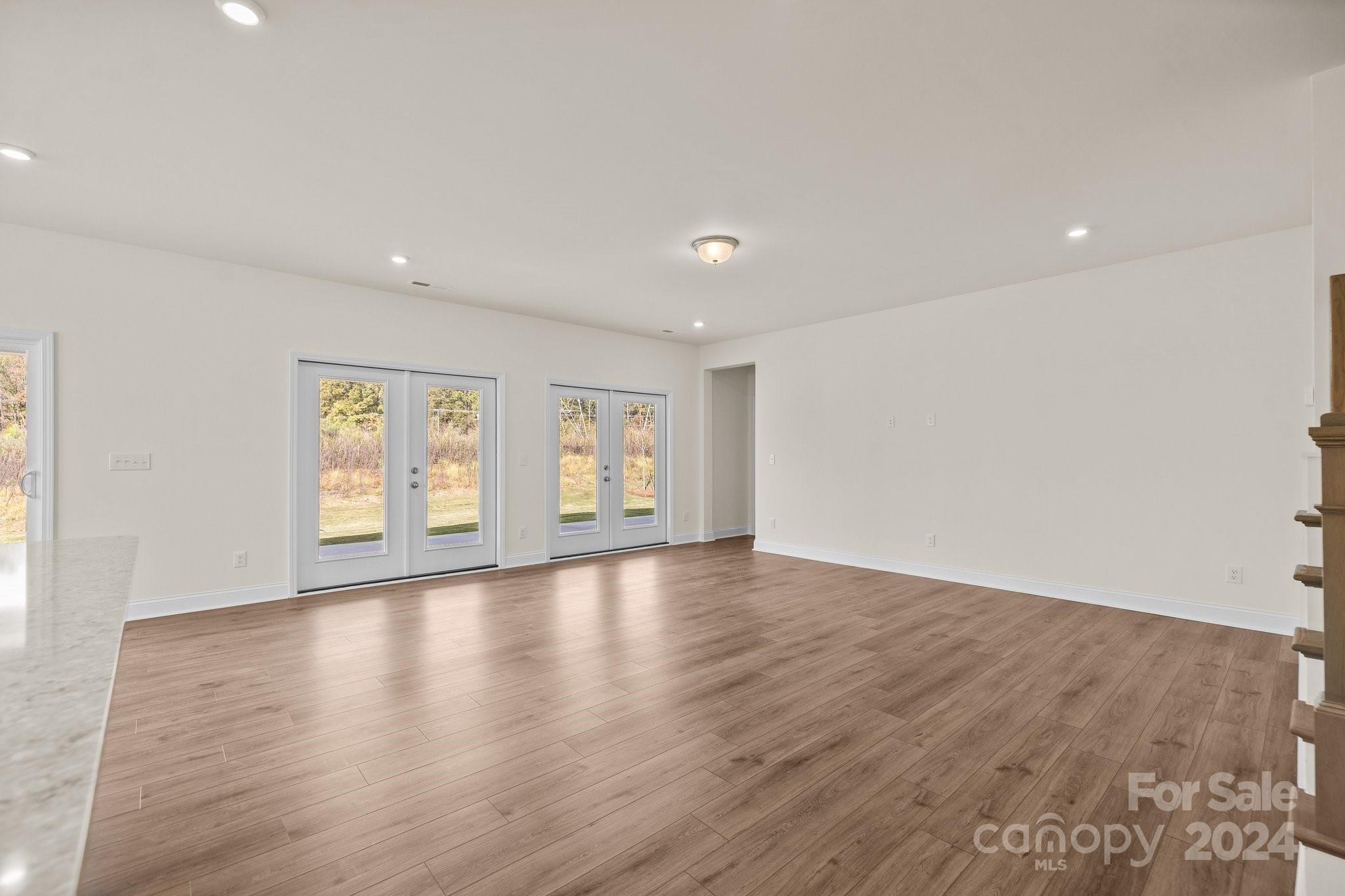 Lakeside Glen - Residential