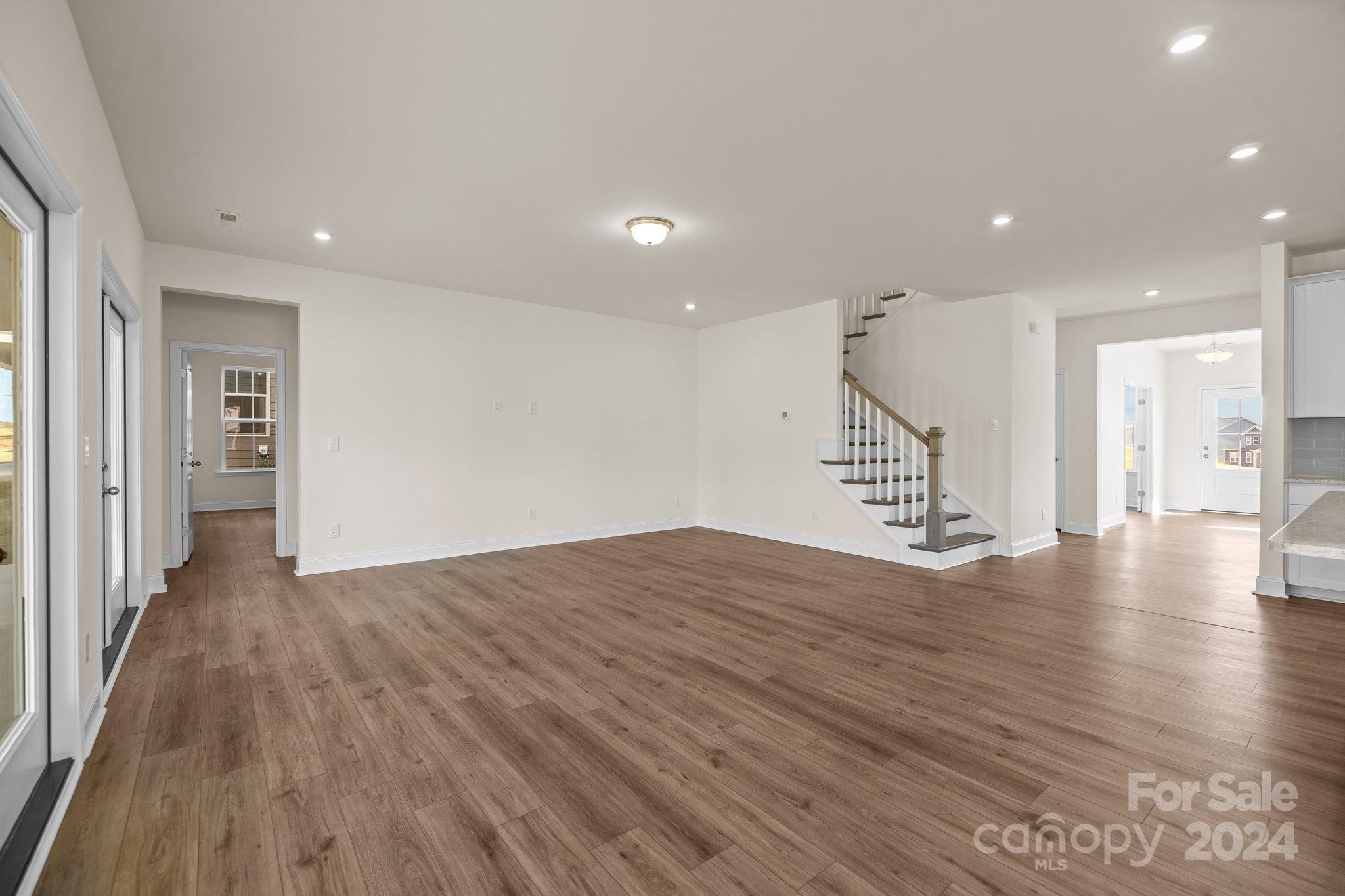 Lakeside Glen - Residential