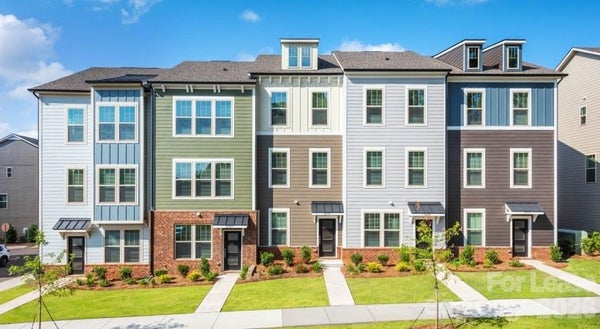 2635 W TRADE ST, CHARLOTTE, NC 28208 - Image dac584df9bd9af5d5ceb2a83d69fcffb/2559711586