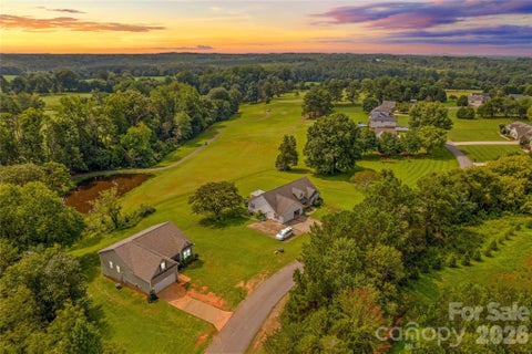 Photo of 133 Sandtrap Drive, Statesville, NC 28677 (MLS # 4433831)