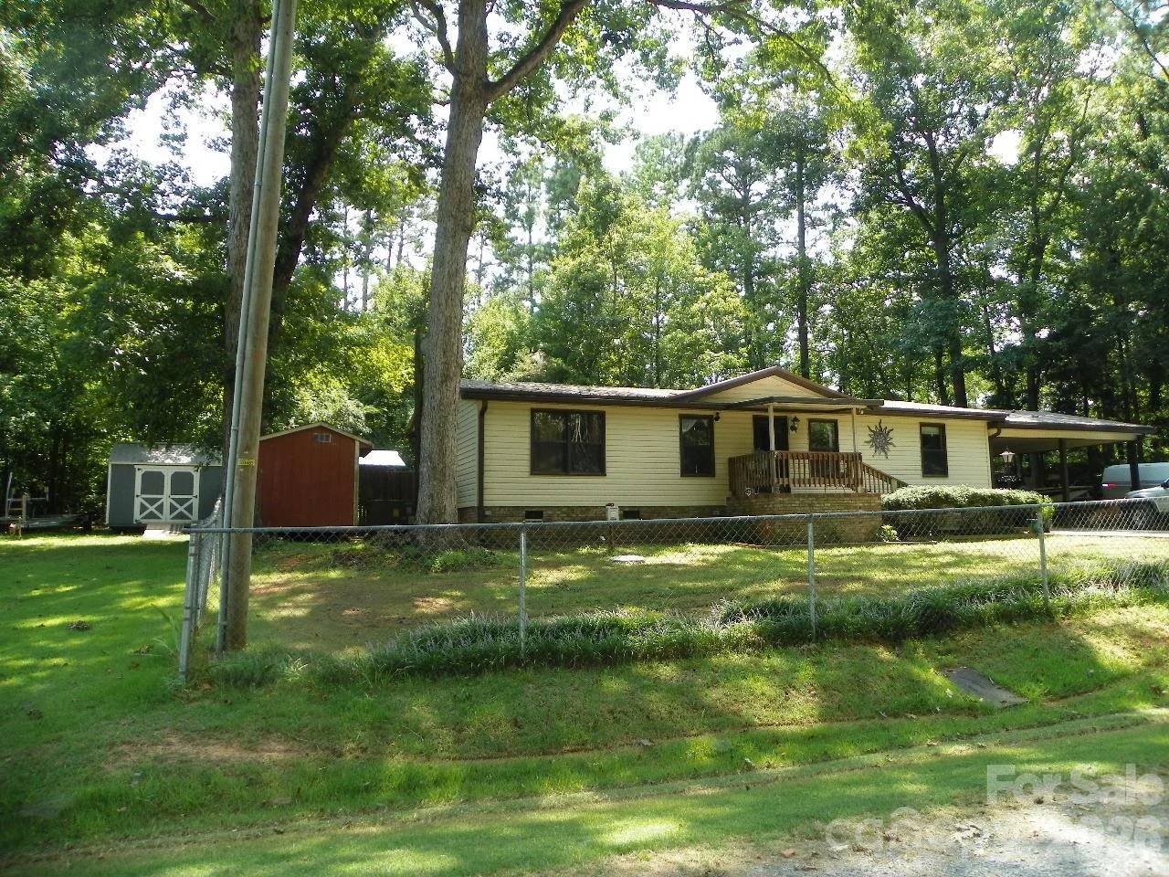 162 Fifth Avenue, New London, NC, 28127