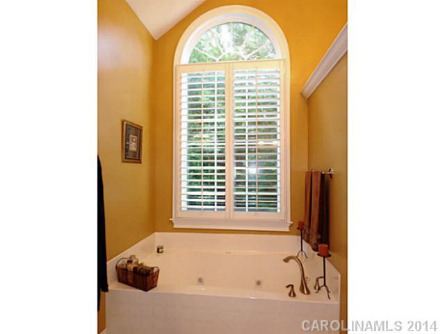 Dutchman Creek Estates - Residential