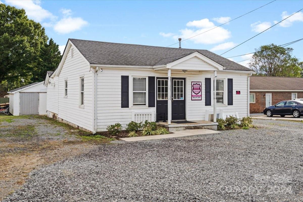 8308 Fairview Road