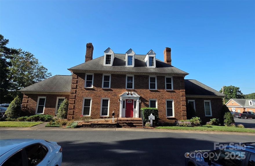 Building footprint is quoted acreage. The building owner does have an interest in the common areas as well including parking lots, green space, entry drive, dumpster enclosure and utilities.