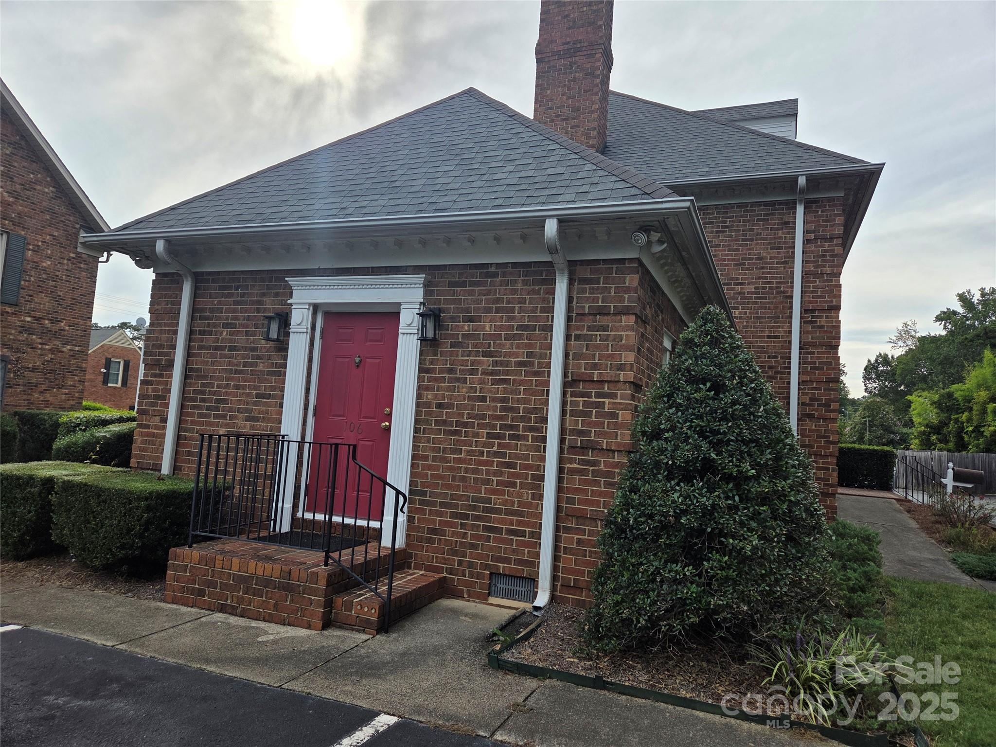 5511 Monroe Road