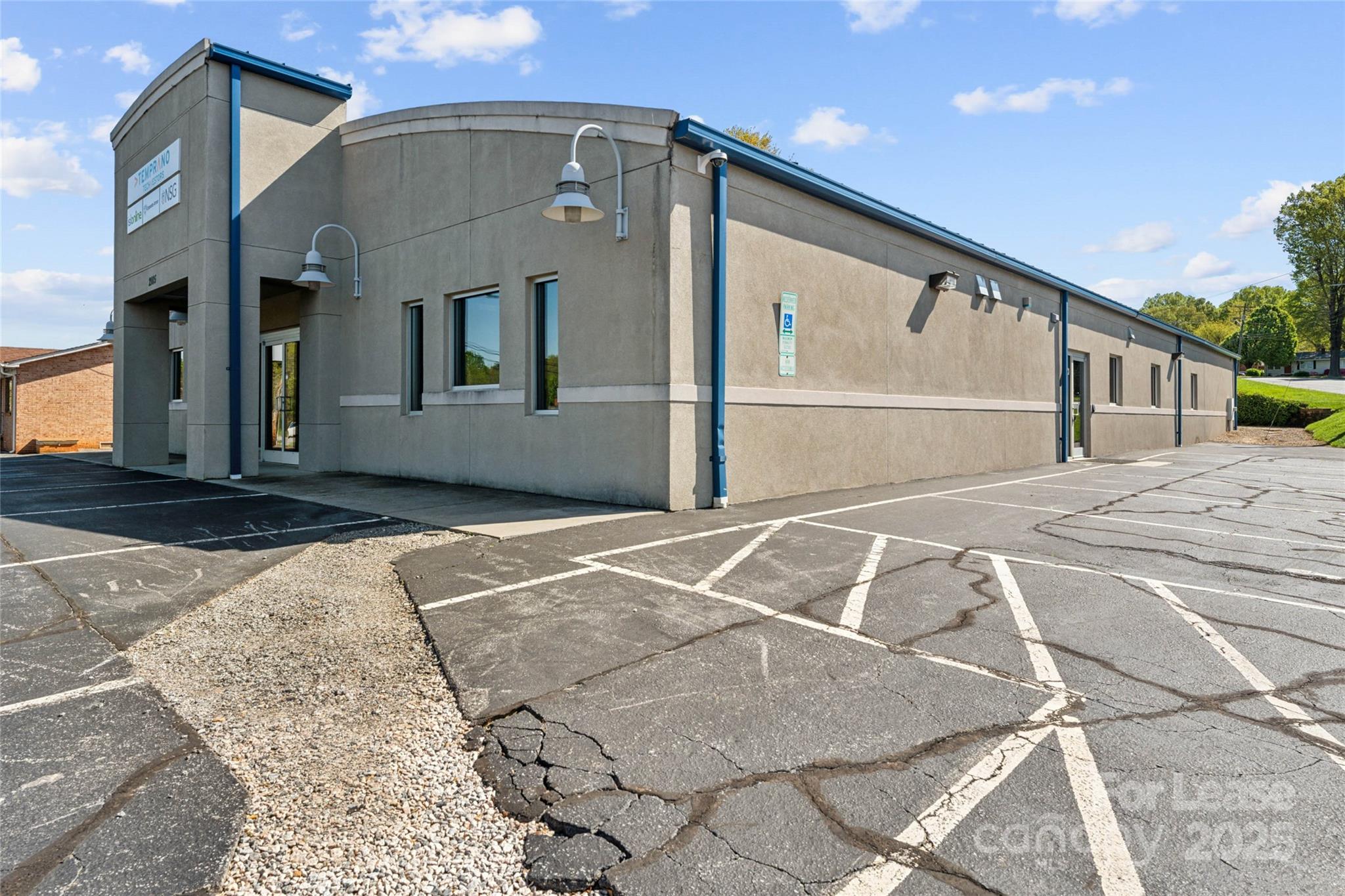 2105 Northwest Boulevard