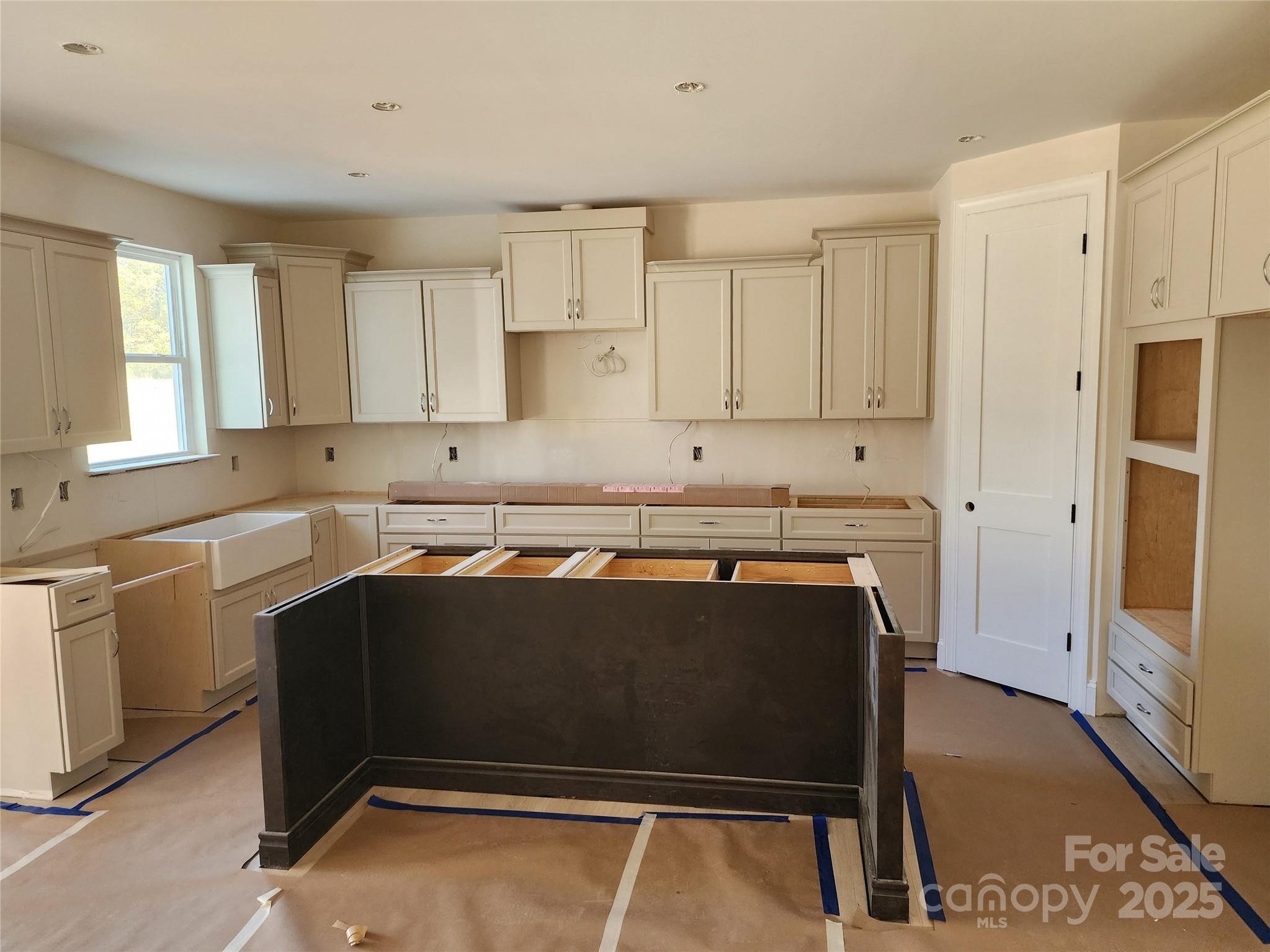 5020 Carolina North Drive