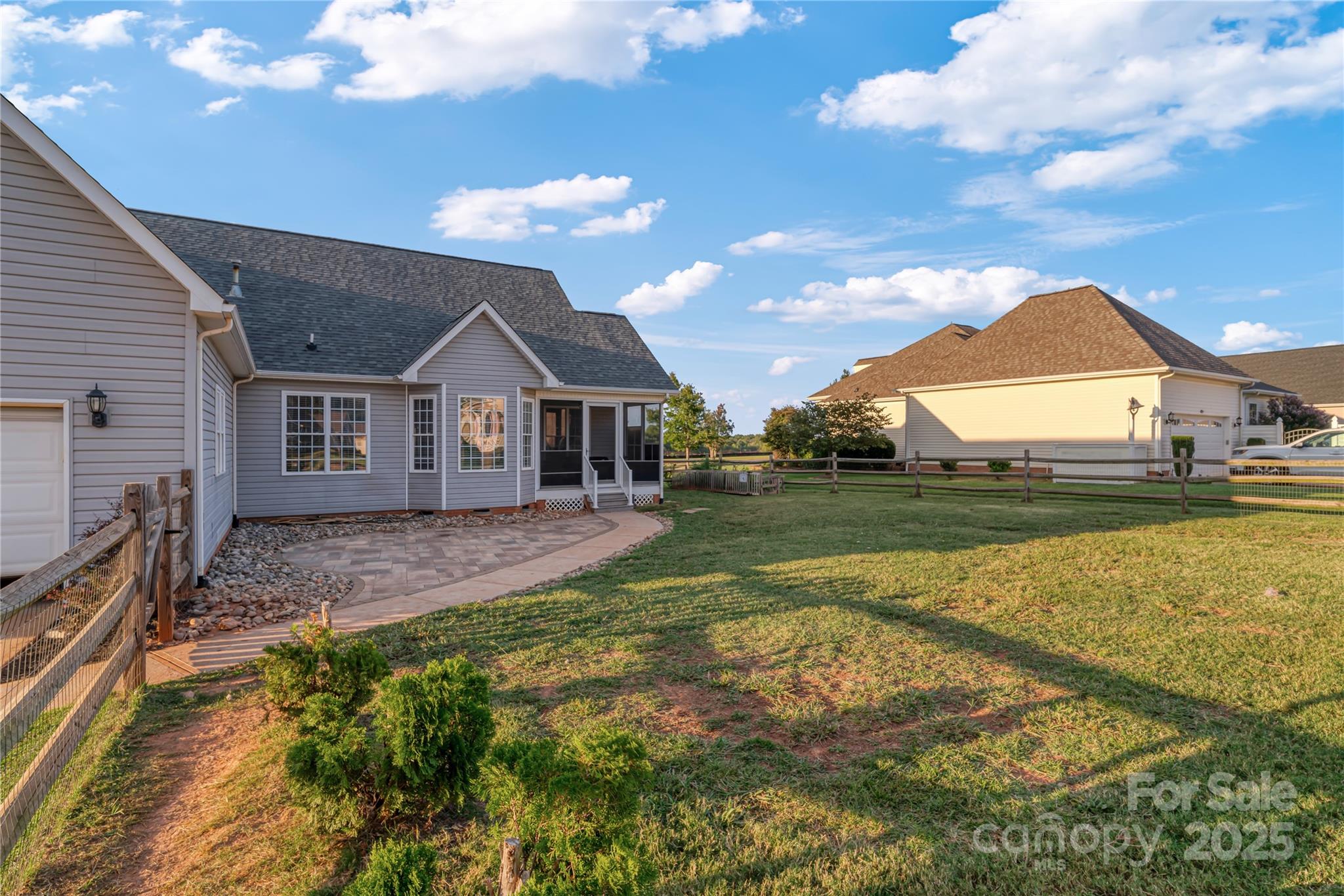 Stoneridge Lakes - Residential