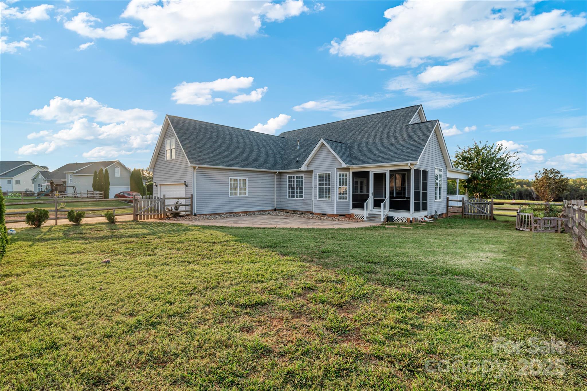 Stoneridge Lakes - Residential