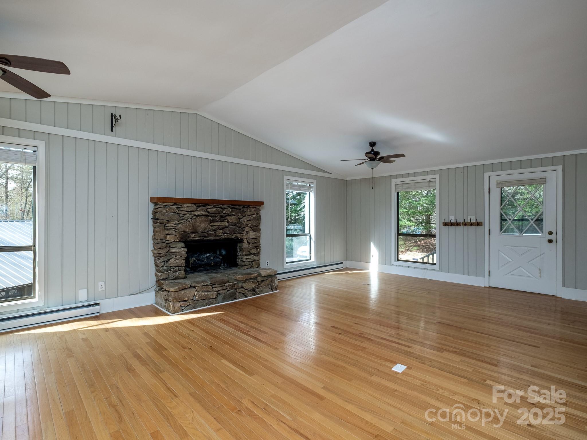 1528 Ugugu Drive