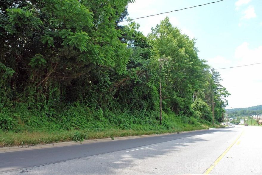 Development Property Available in high growth commercial corridor along Hendersonville Rd in south Asheville.  Approximately 4.2/ac subdivided out of a larger tract.  Excellent general office, medical office, multi-family site.  Zoned office in the City of Asheville.  Approximately 400' frontage on Hendersonville Rd.