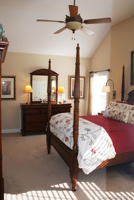 Lake Shore - Residential