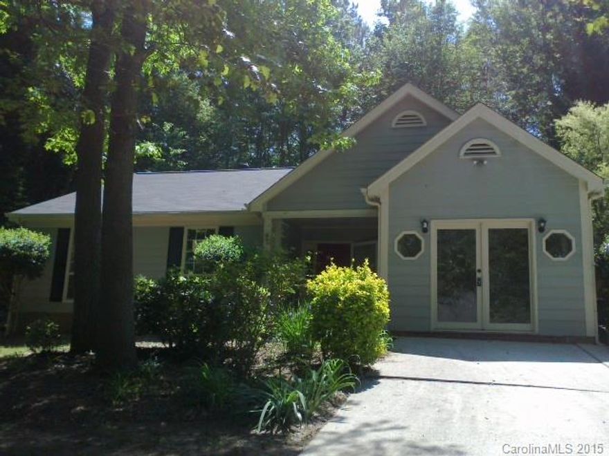 Affordable 3 BR, 2 ba home in Cornelius on over 1/3 acre lot! Deck in back w/serene view of the huge fenced backyard with lots of mature trees and shade! Open floor plan great for entertaining guests! Fireplace in living room! New roof! New appliances! Price reduced. Schedule a showing today!