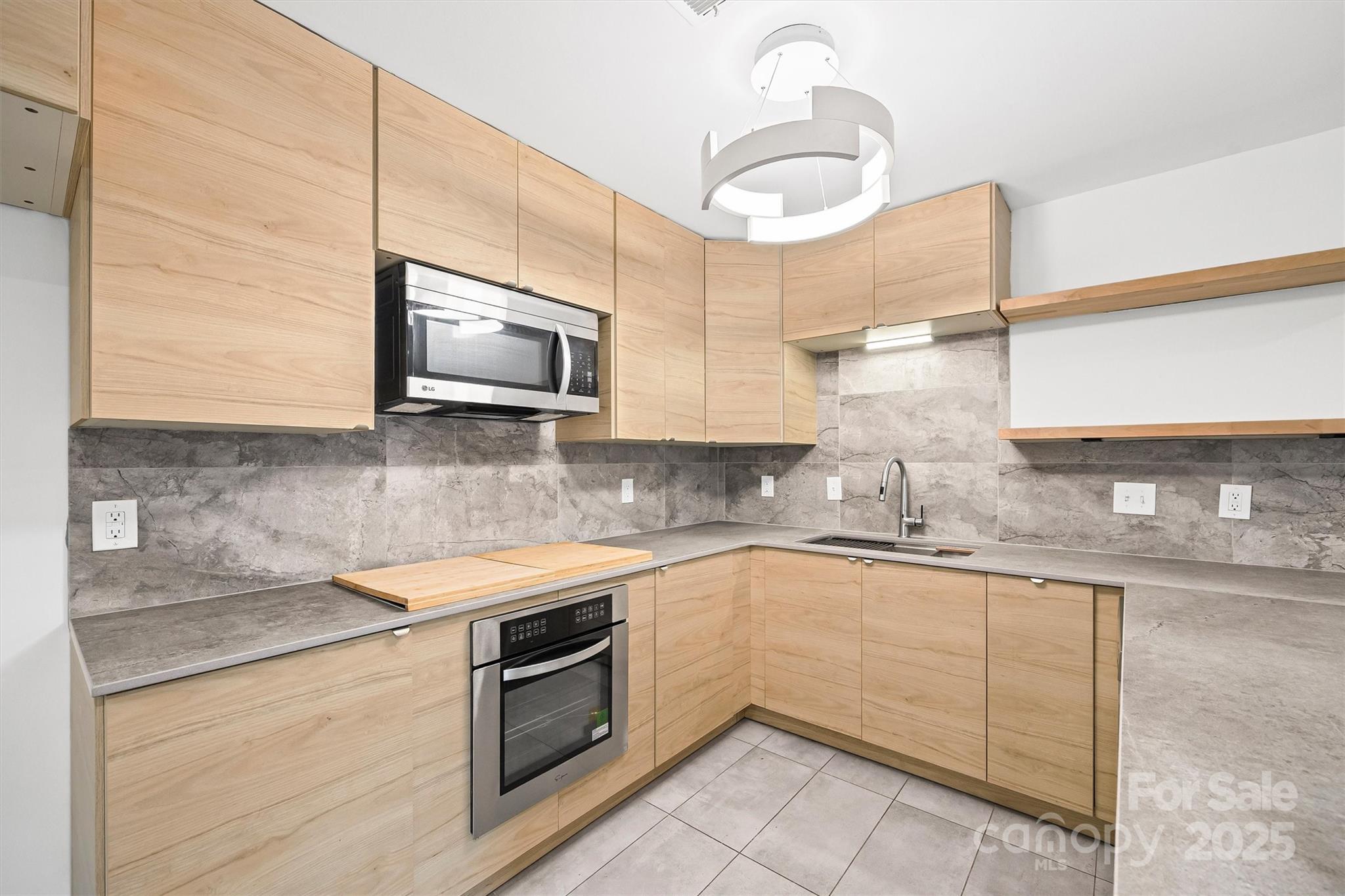 Churchill Downs - Residential