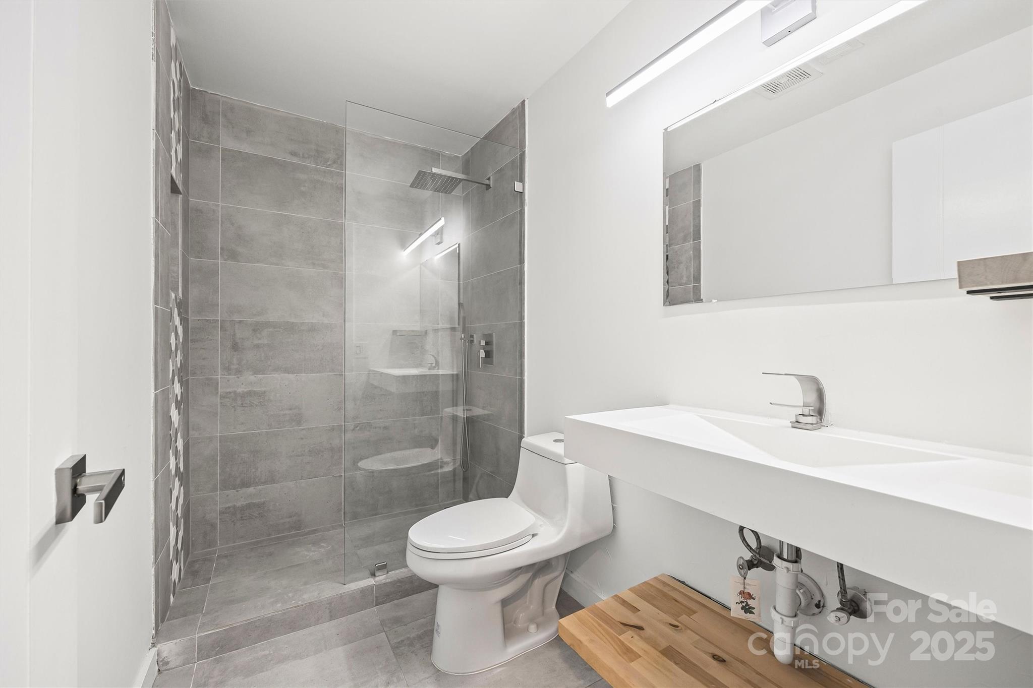 Churchill Downs - Residential