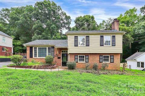 Photo of 6133 Colchester Place, Charlotte, NC 28210 (MLS # 4413799)