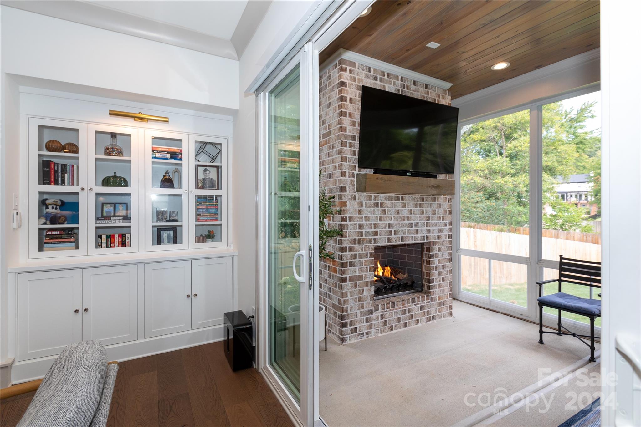 Airlie Woods - Residential