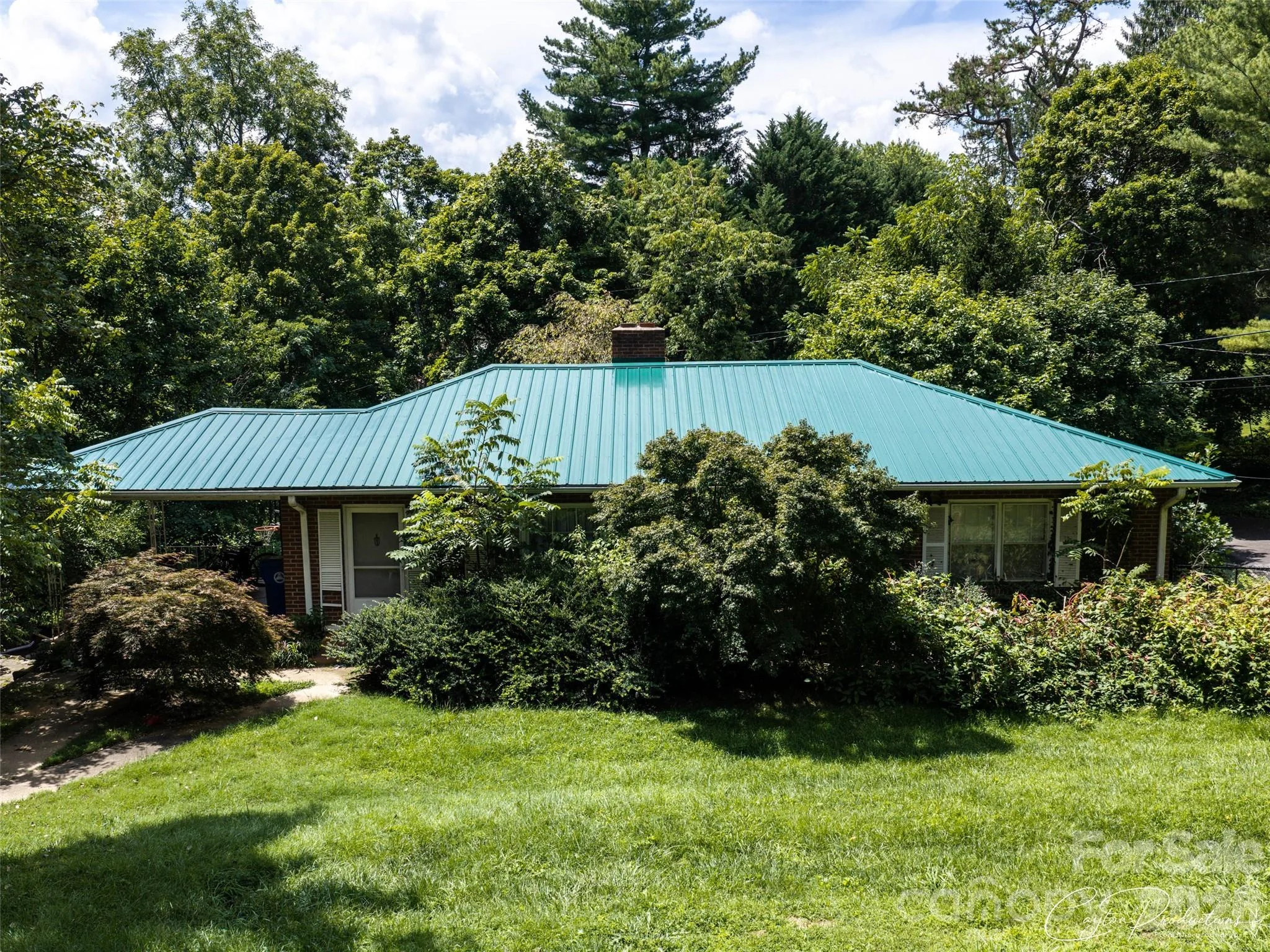 150 Stratford Road, Asheville, NC, 28804