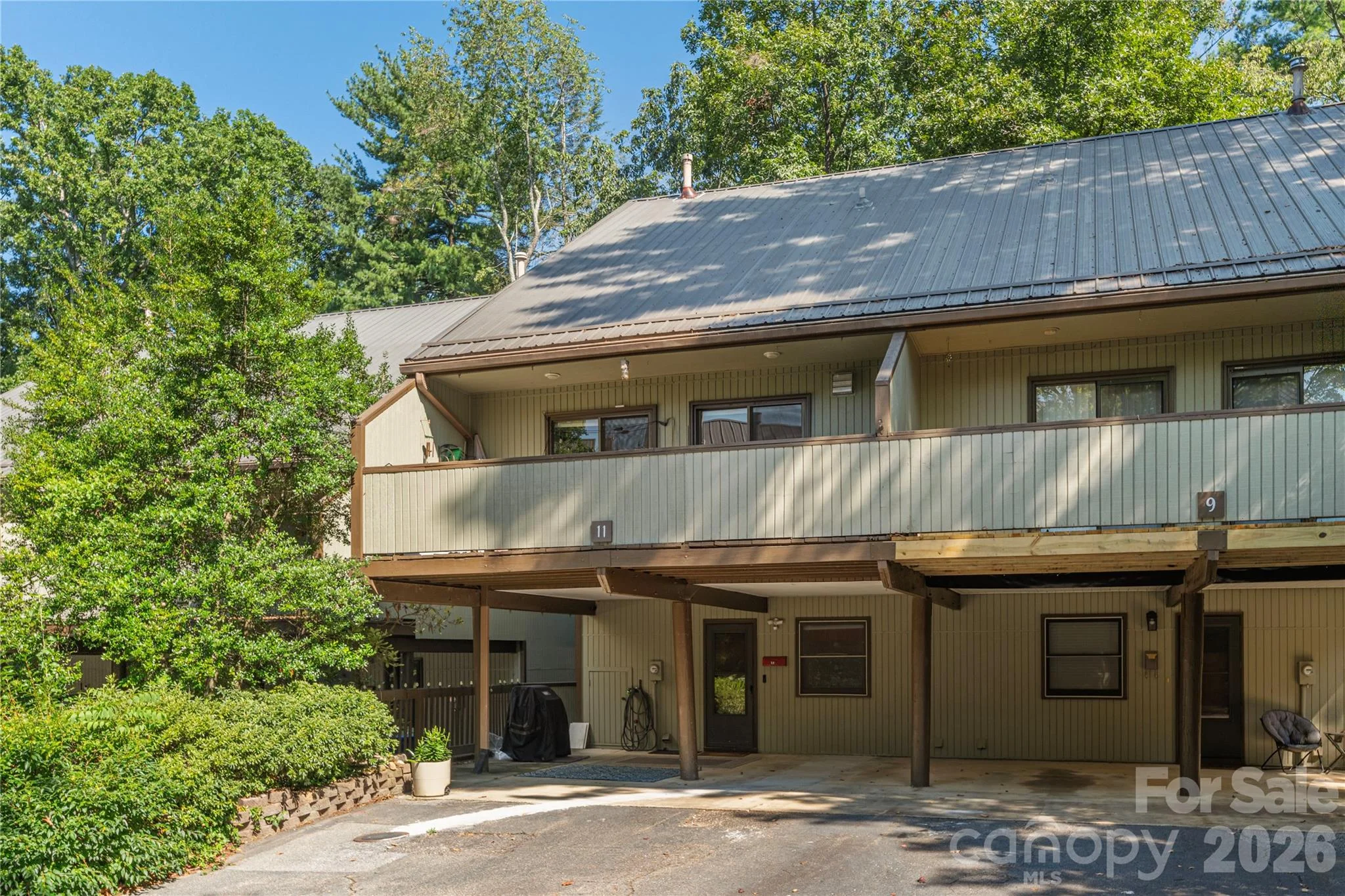 11 Maple Ridge Lane, Asheville, NC, 28806
