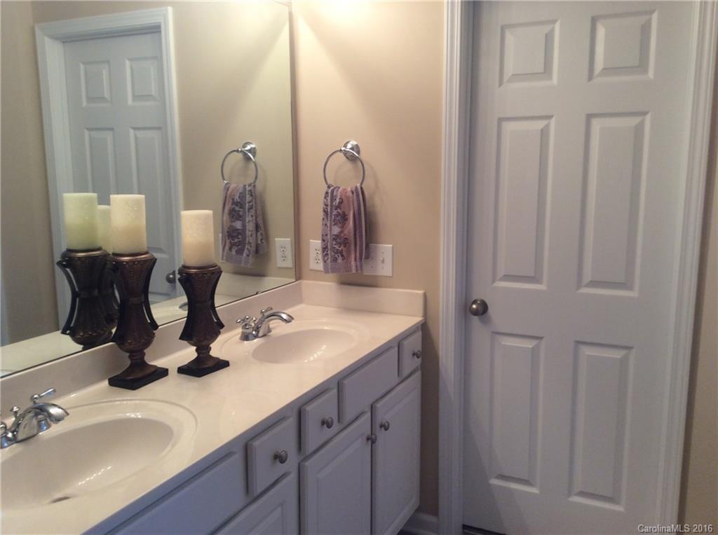 Moss Creek Village - Residential