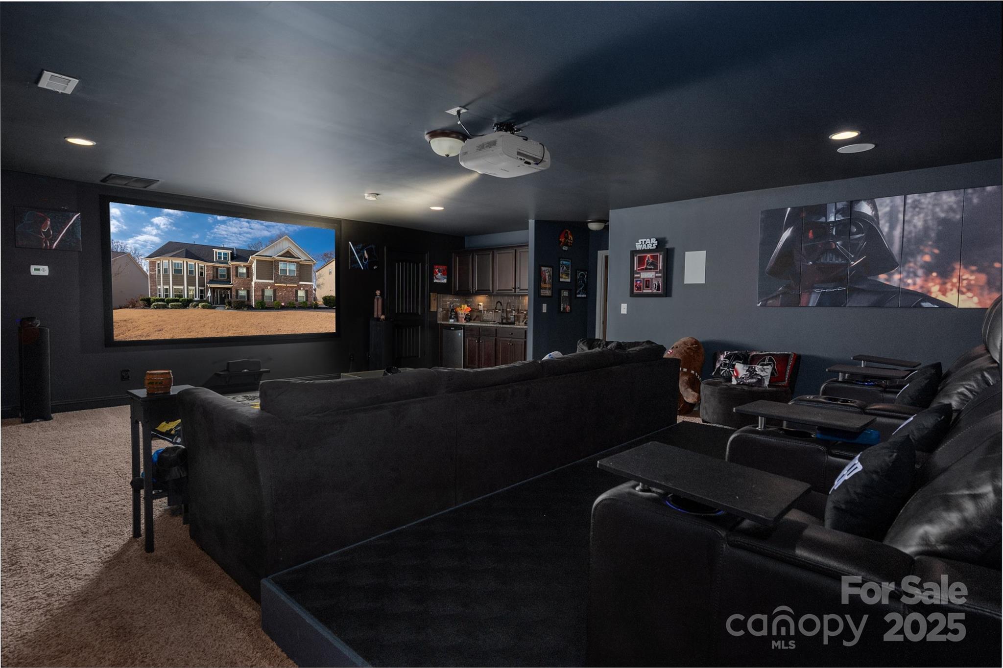 Huntersville, North Carolina 28078, United States, 6 Bedrooms Bedrooms, ,6 BathroomsBathrooms,Residential,Under Contract,3753