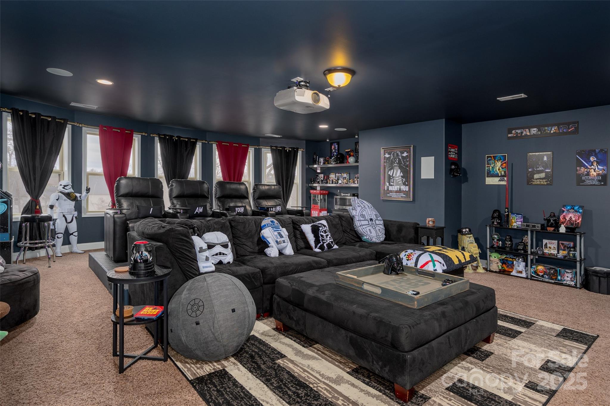 Huntersville, North Carolina 28078, United States, 6 Bedrooms Bedrooms, ,6 BathroomsBathrooms,Residential,Under Contract,3753