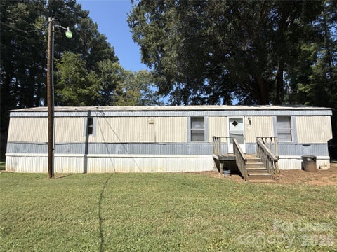 Photo of 306 Huffstetler Road, Gastonia, NC 28056 (MLS # 4421236)