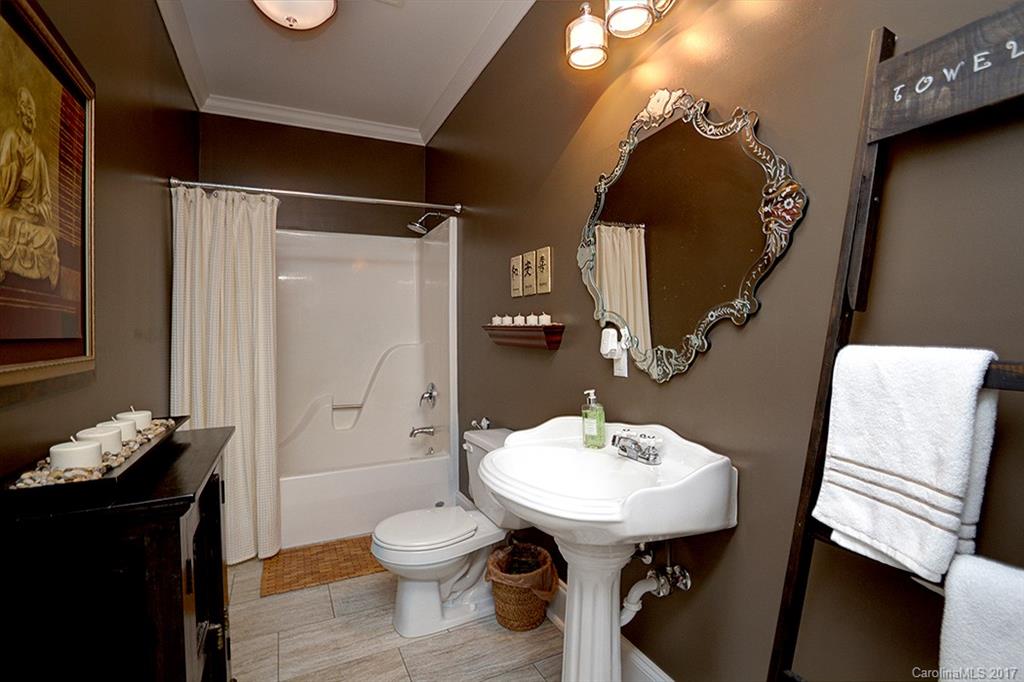 Lake Club - Residential