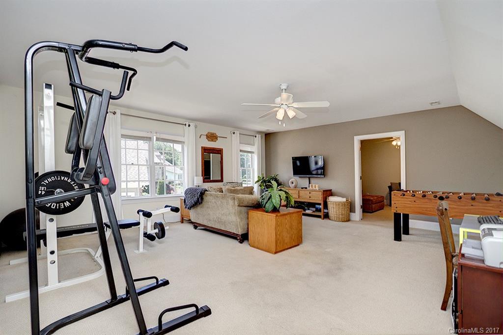 Lake Club - Residential