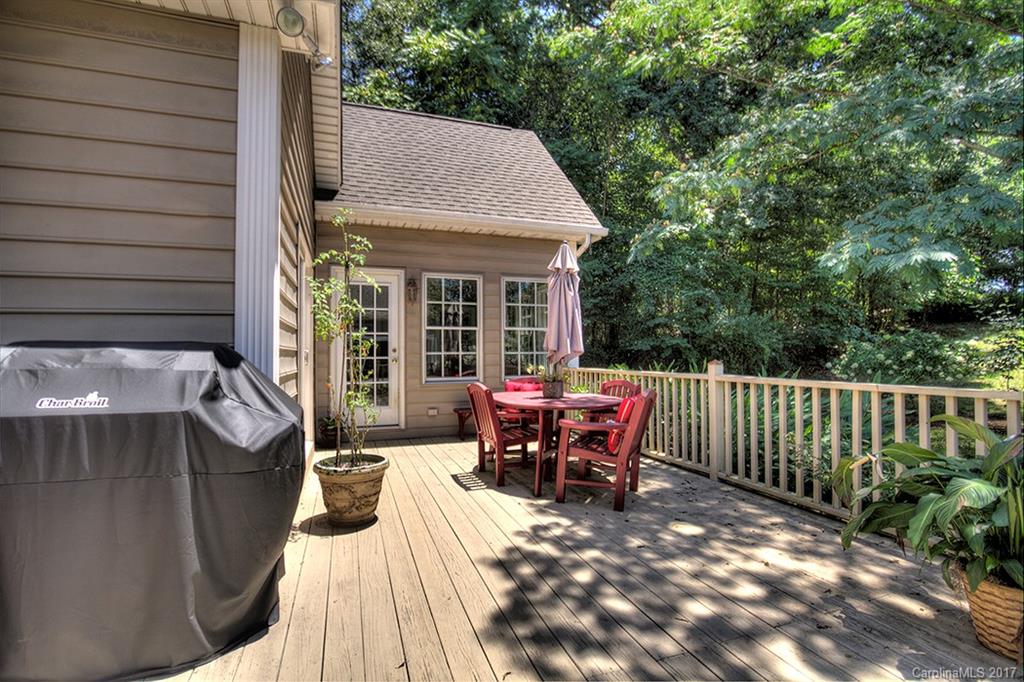 Lake Club - Residential