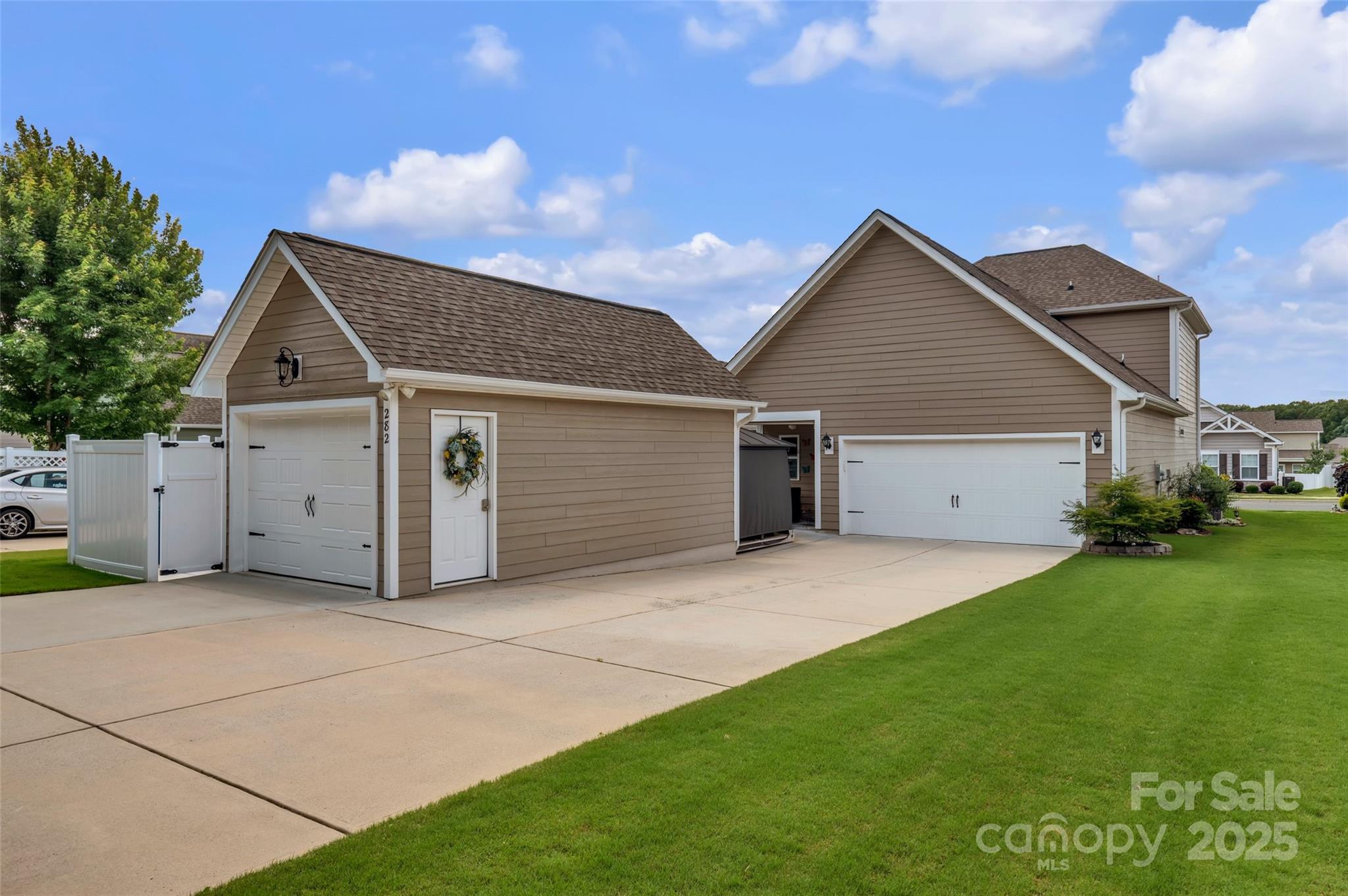 282 Harrison Lane