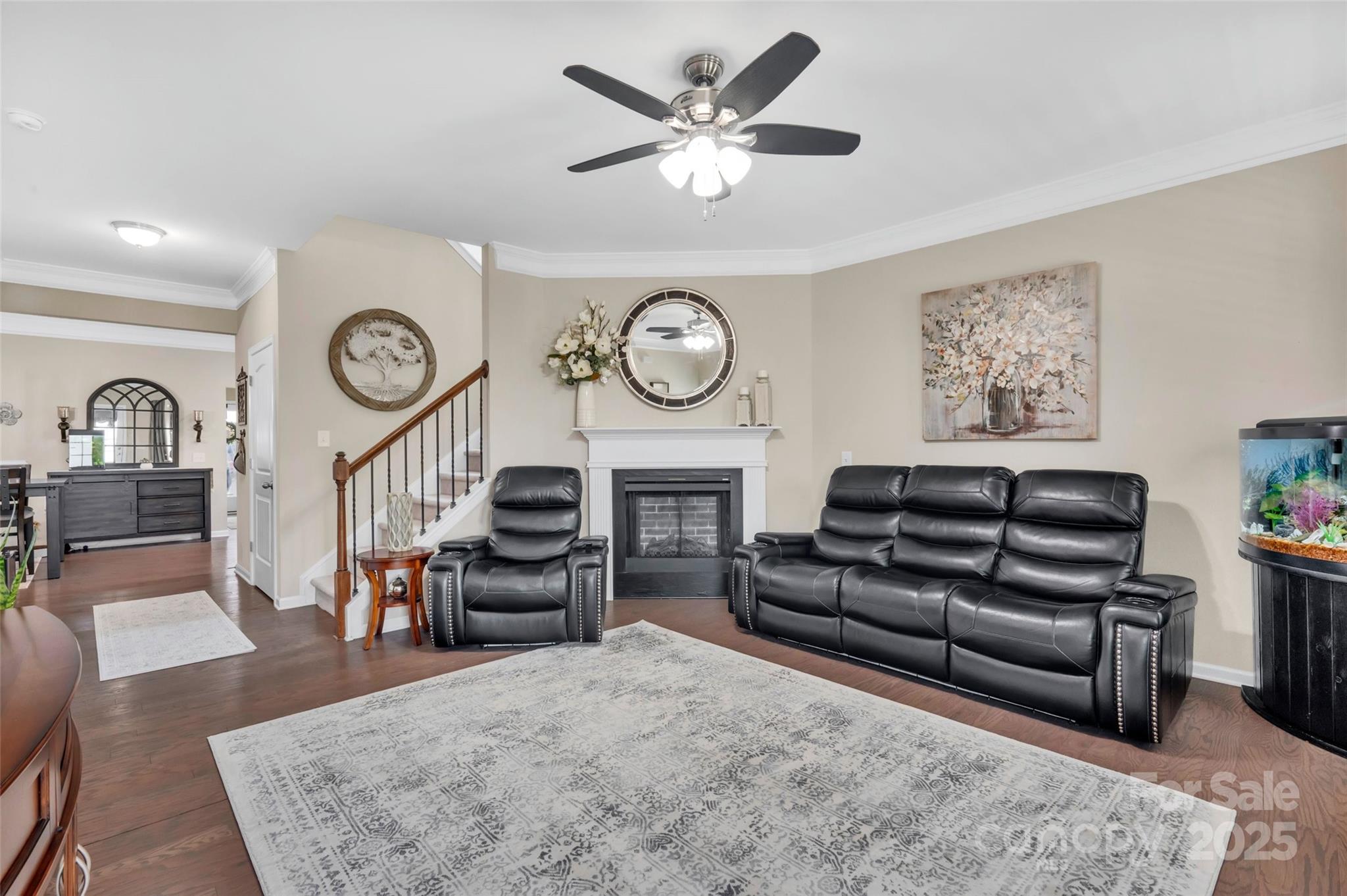 282 Harrison Lane