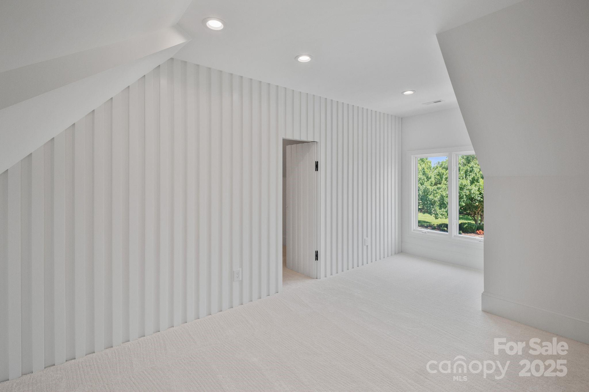 The Peninsula - Residential