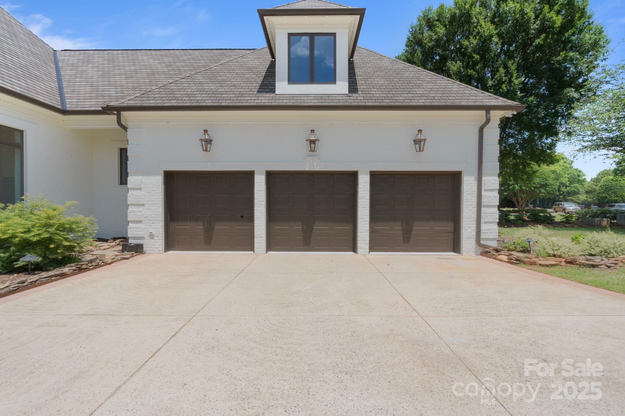 The Peninsula - Residential