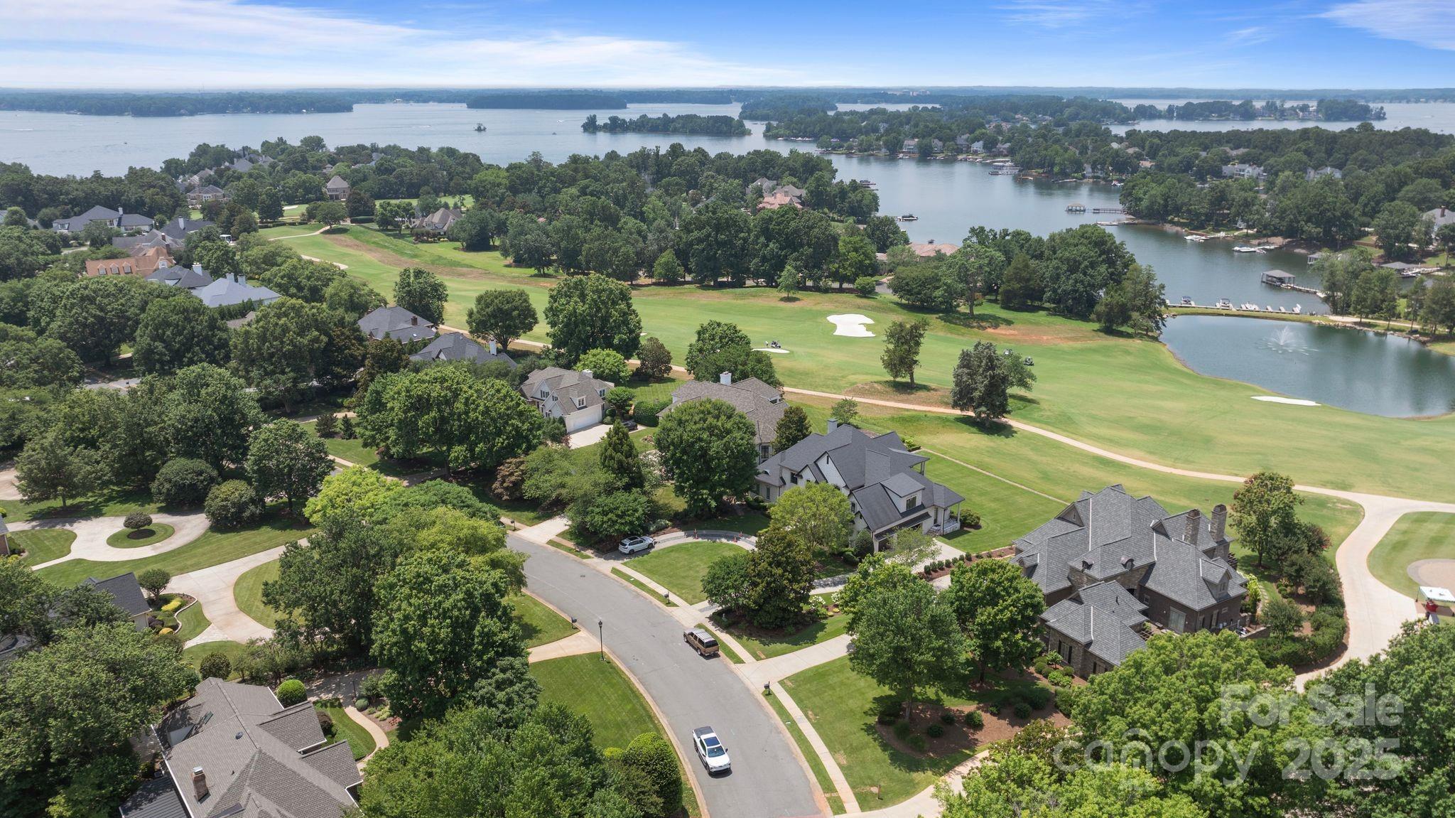 The Peninsula - Residential