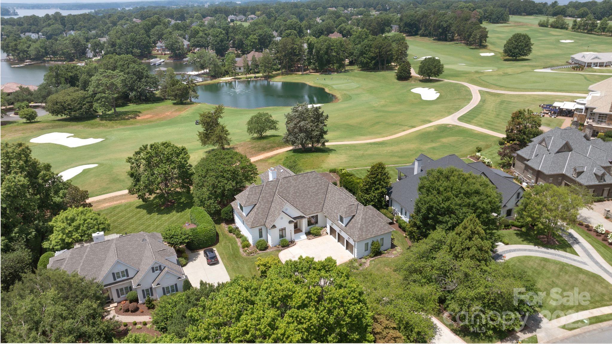 The Peninsula - Residential