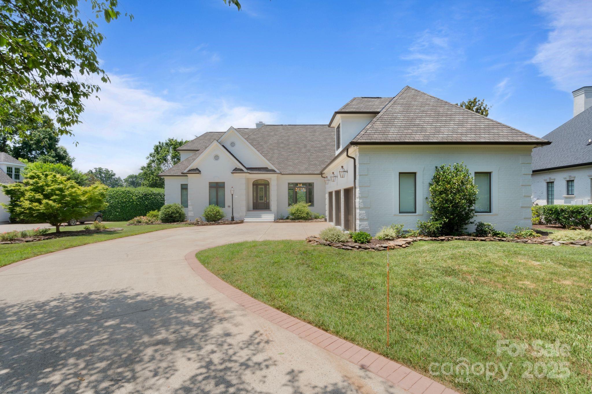 The Peninsula - Residential