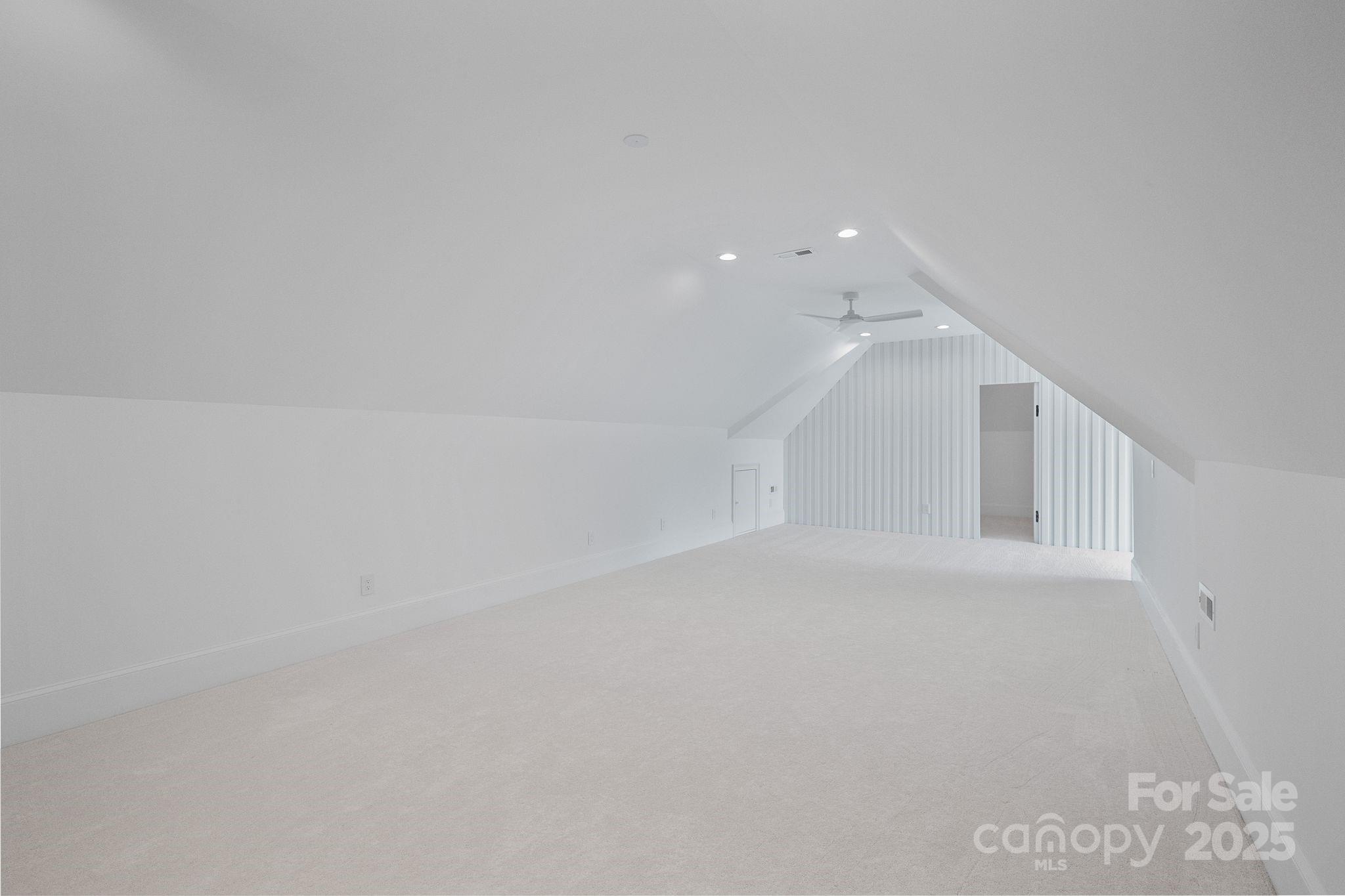 The Peninsula - Residential