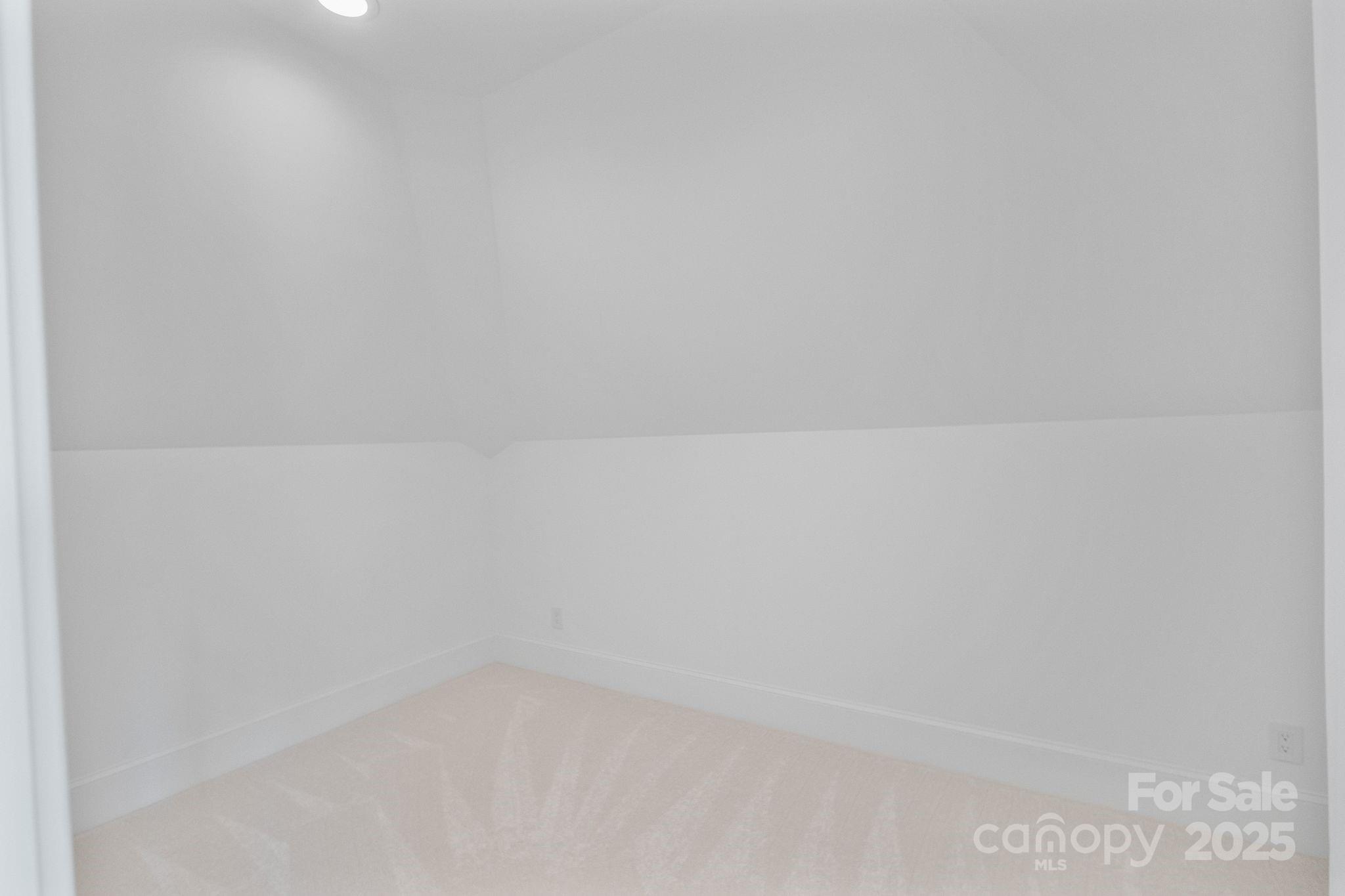 The Peninsula - Residential