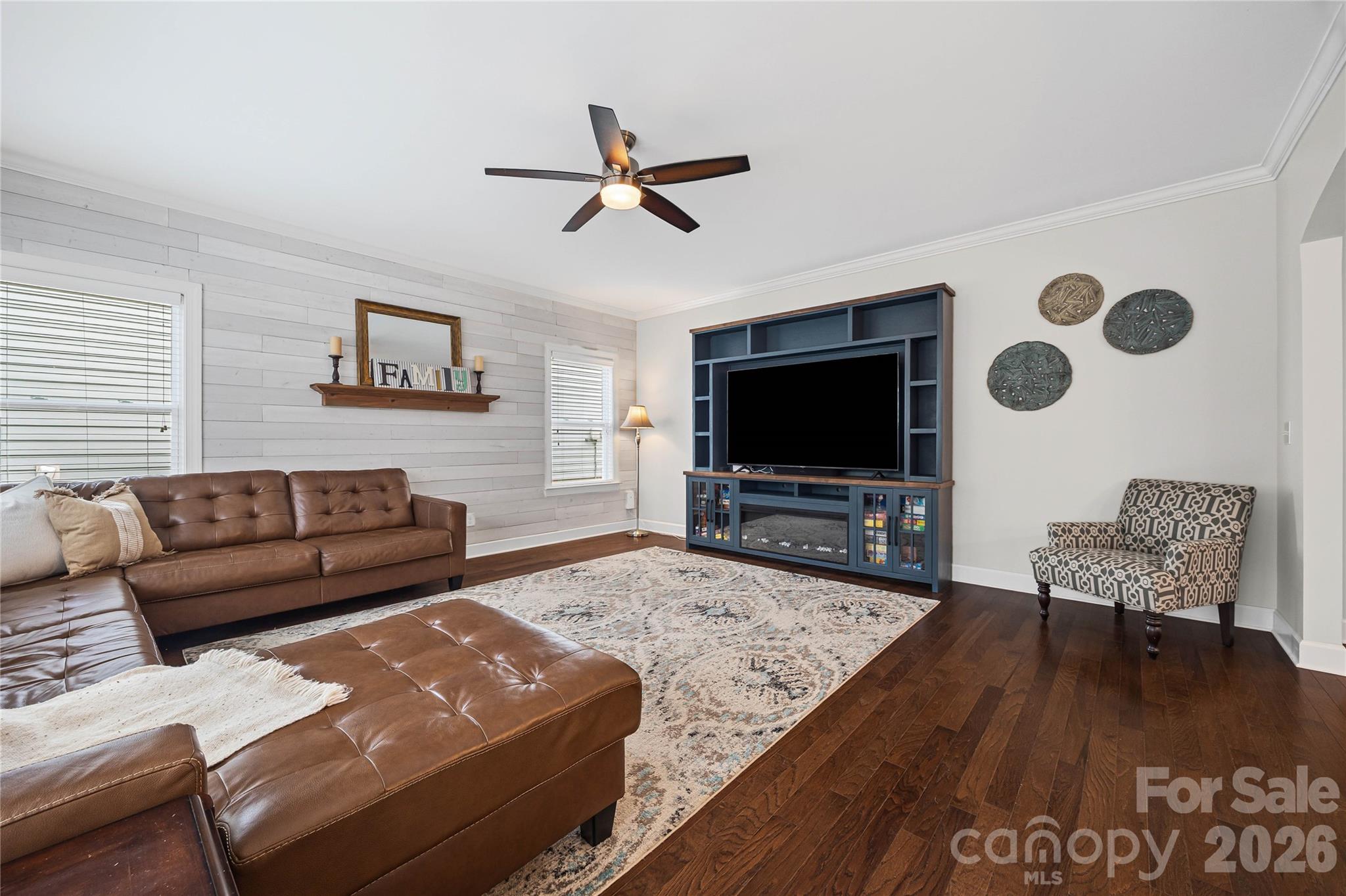 Lake Ridge - Residential