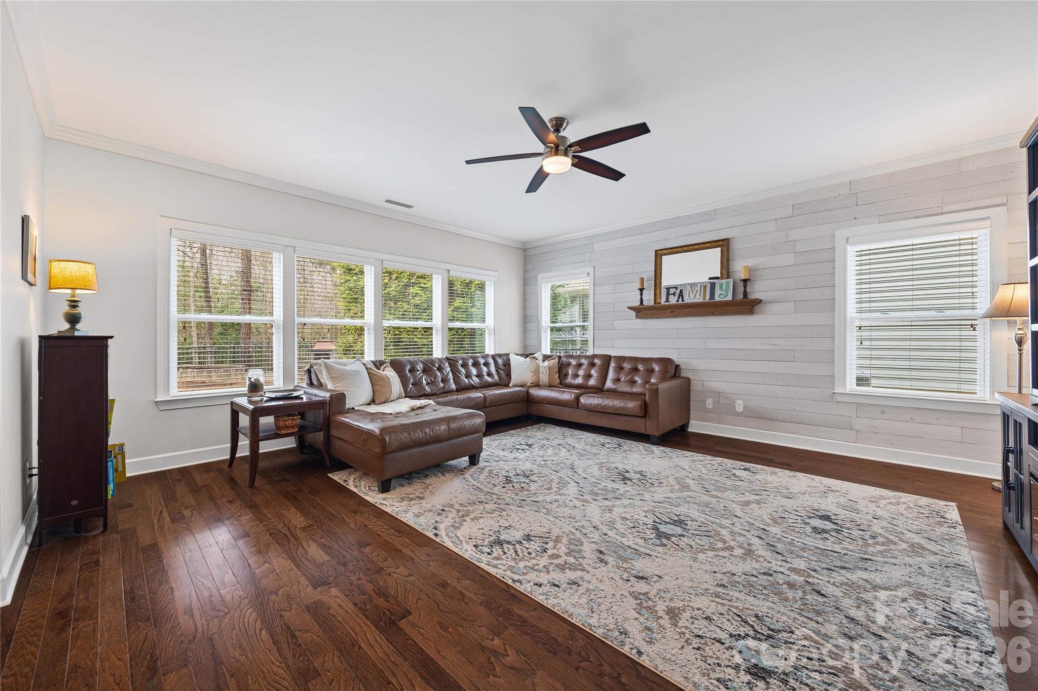 Lake Ridge - Residential