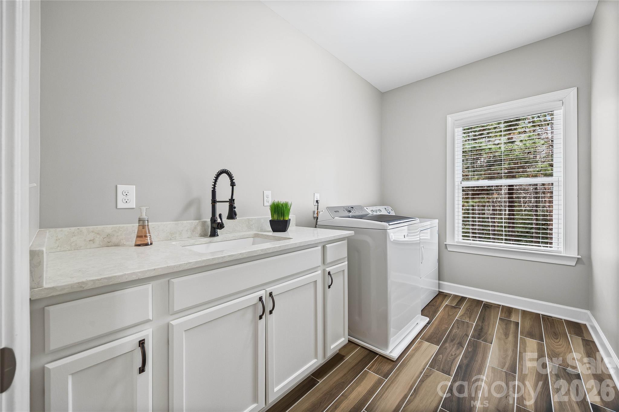 Lake Ridge - Residential