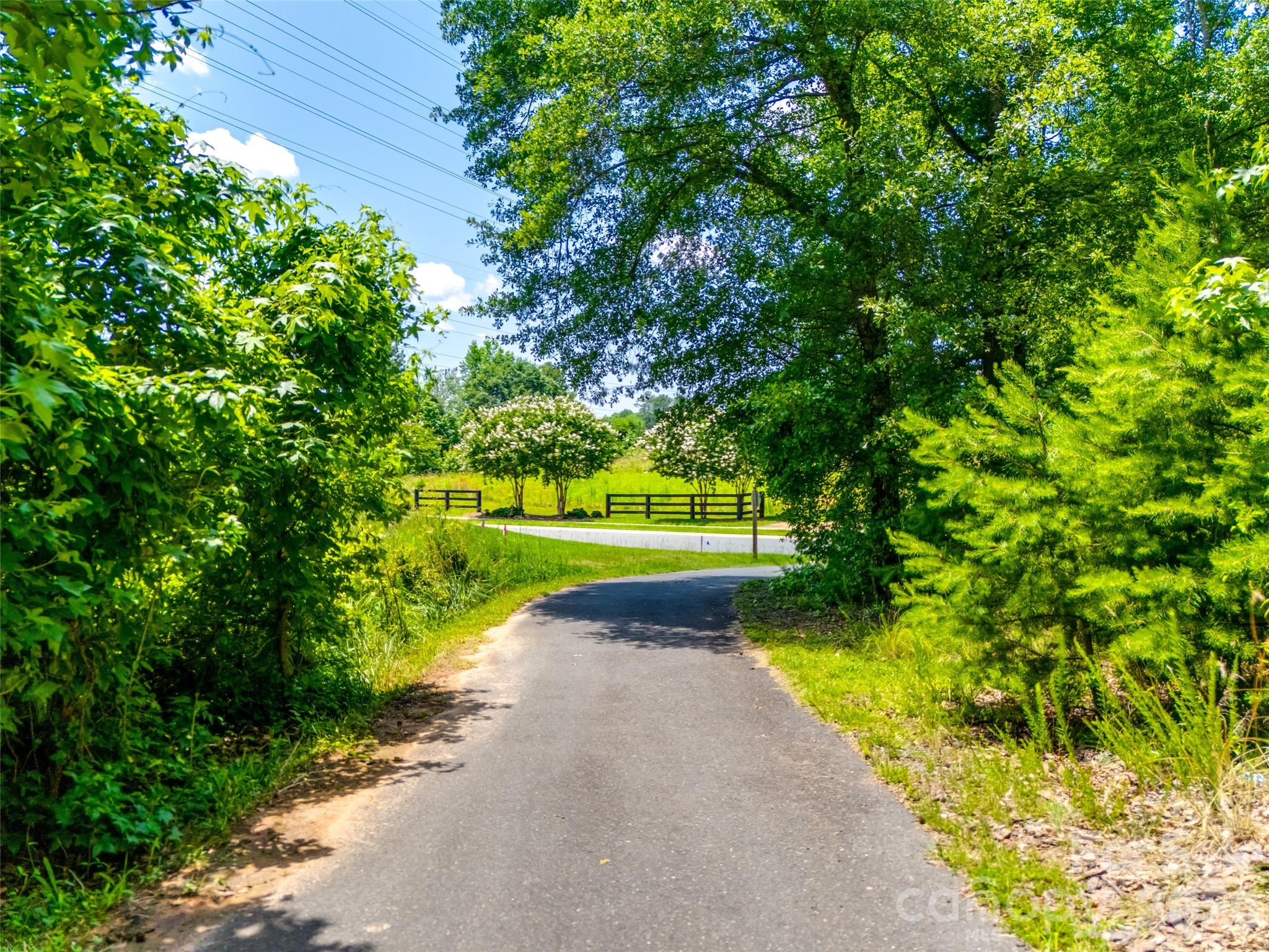 Lake Ridge - Residential